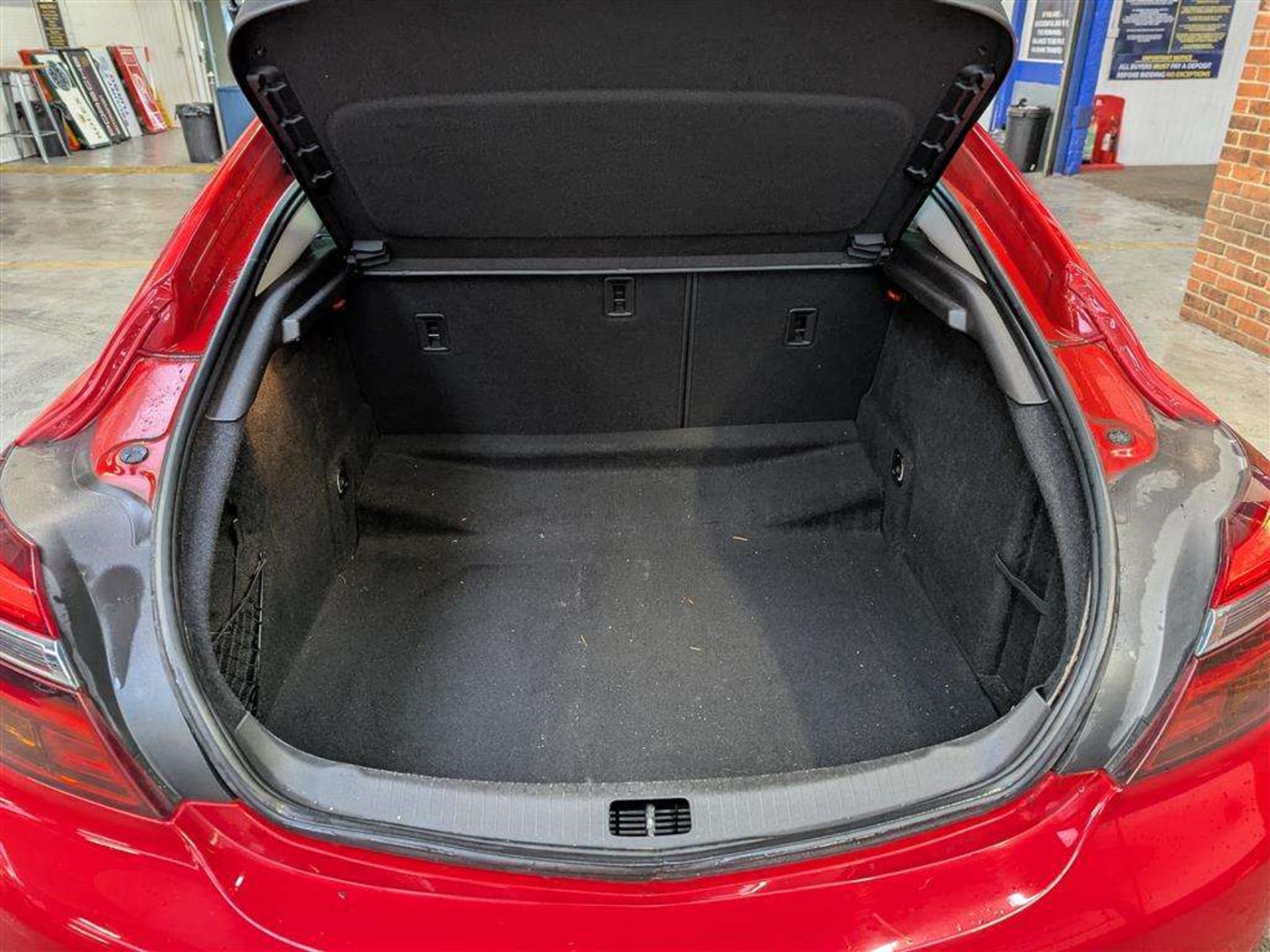 2016 VAUXHALL INSIGNIA SRI NAV CDTI AUT - Image 8 of 30