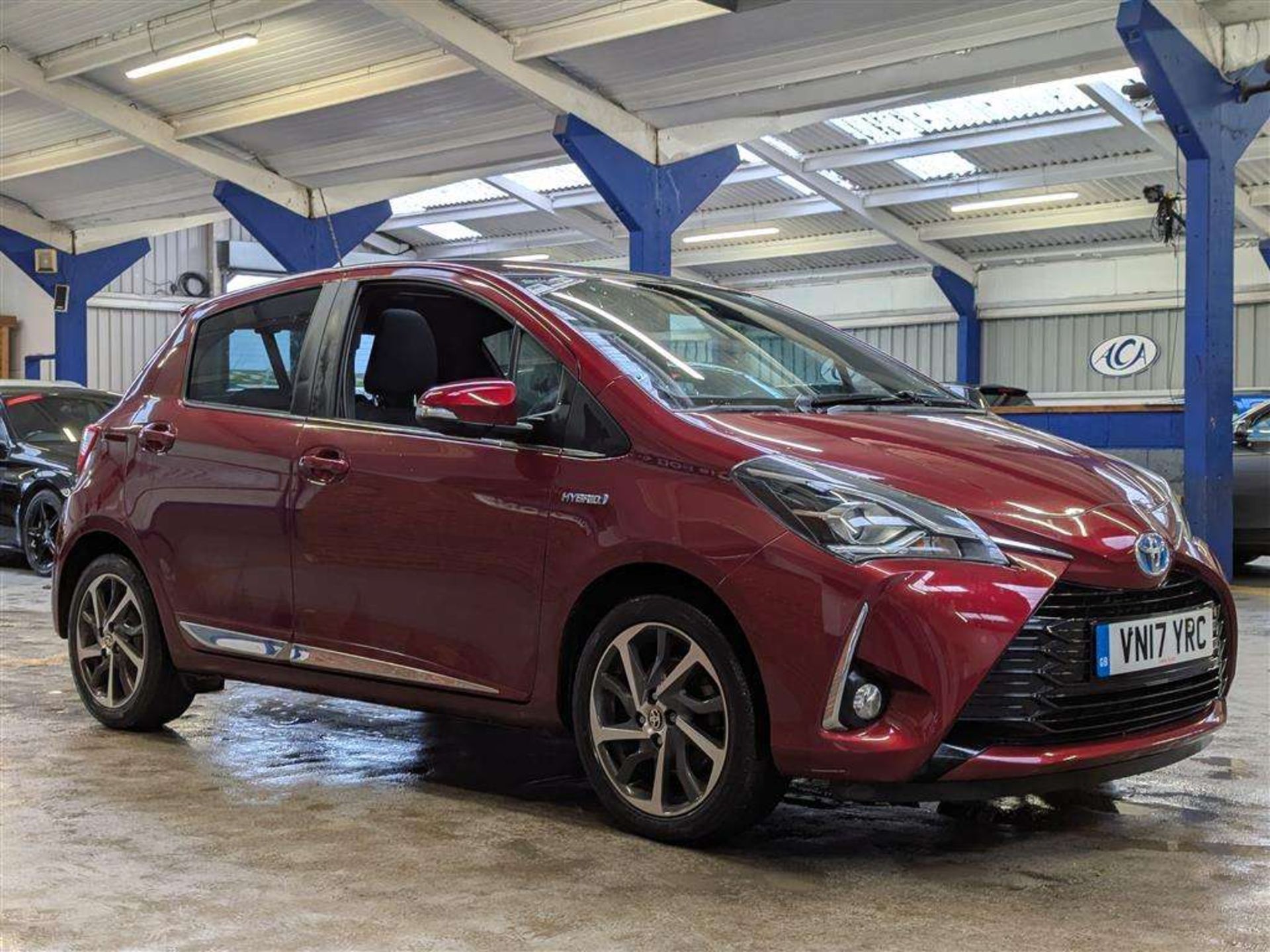 2017 TOYOTA YARIS EXCEL HYBRID VVT-I - Image 5 of 28