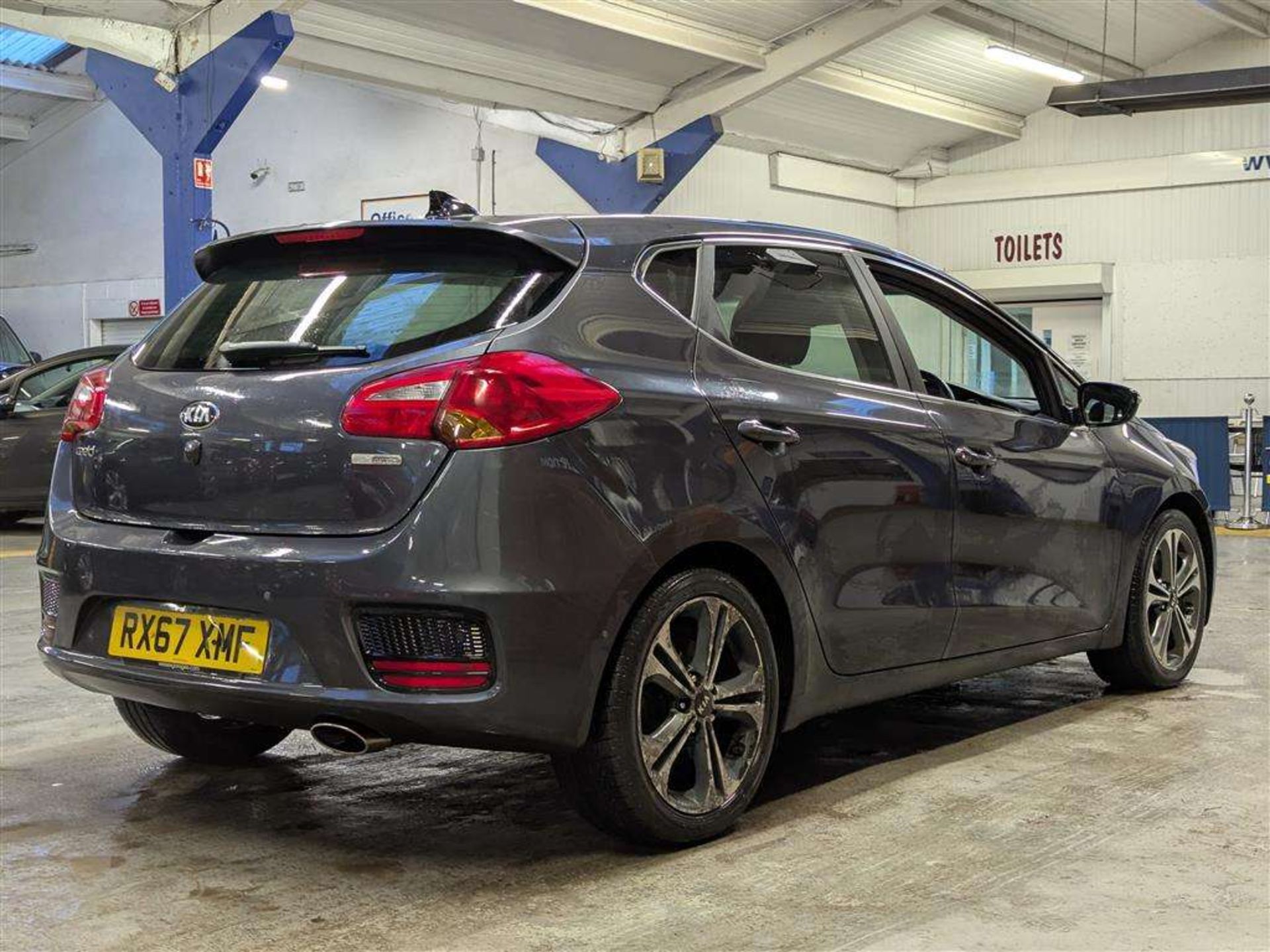 2017 KIA CEED 4 ISG CRDI - Image 6 of 28