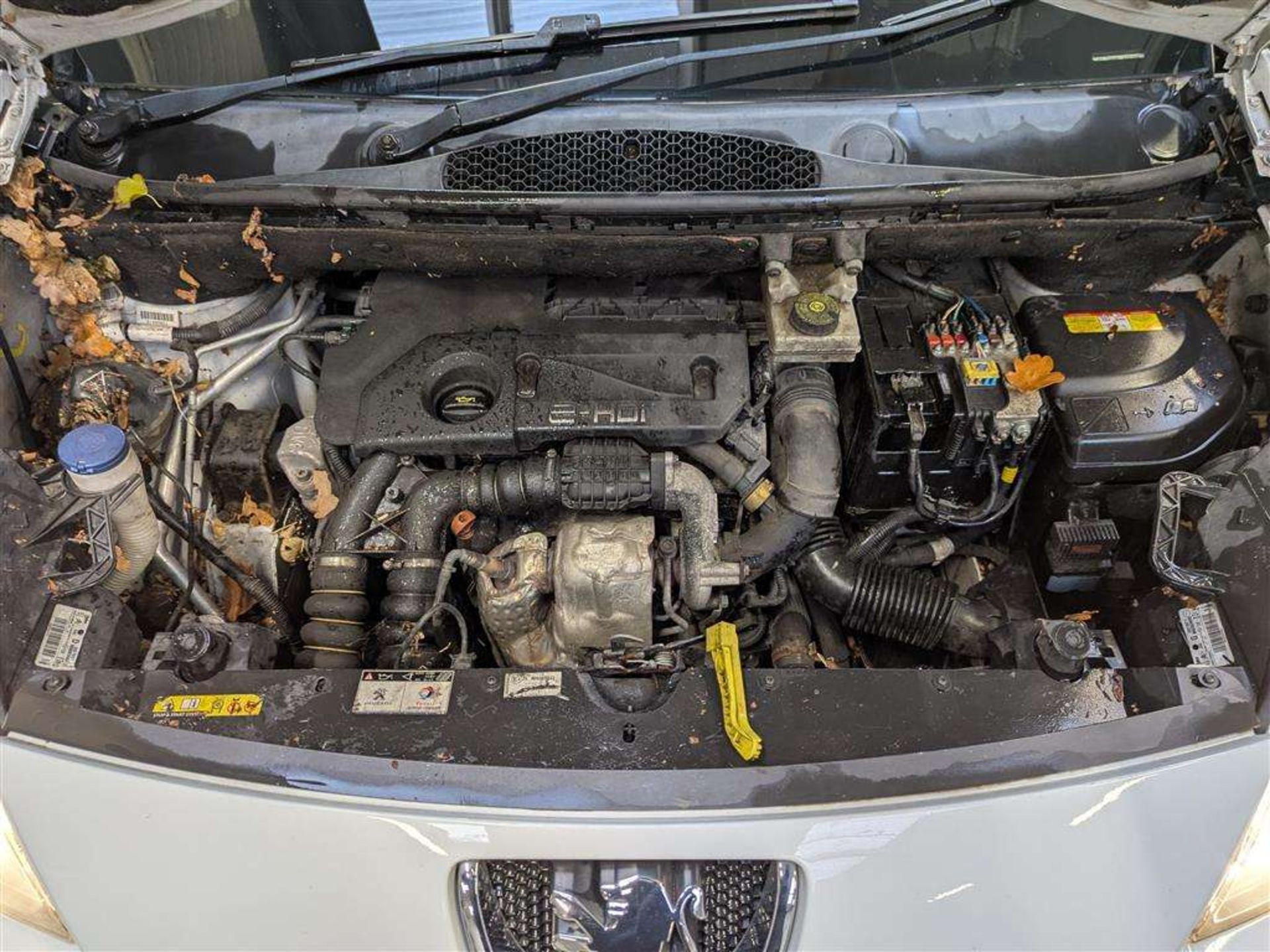 2011 PEUGEOT PARTNER TEPEE S E-HDI S-A - Image 21 of 29