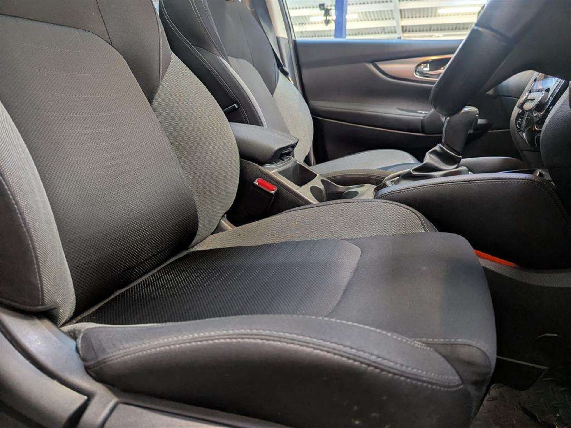 2018 NISSAN QASHQAI N-CONNECTA DCI CV - Image 18 of 30