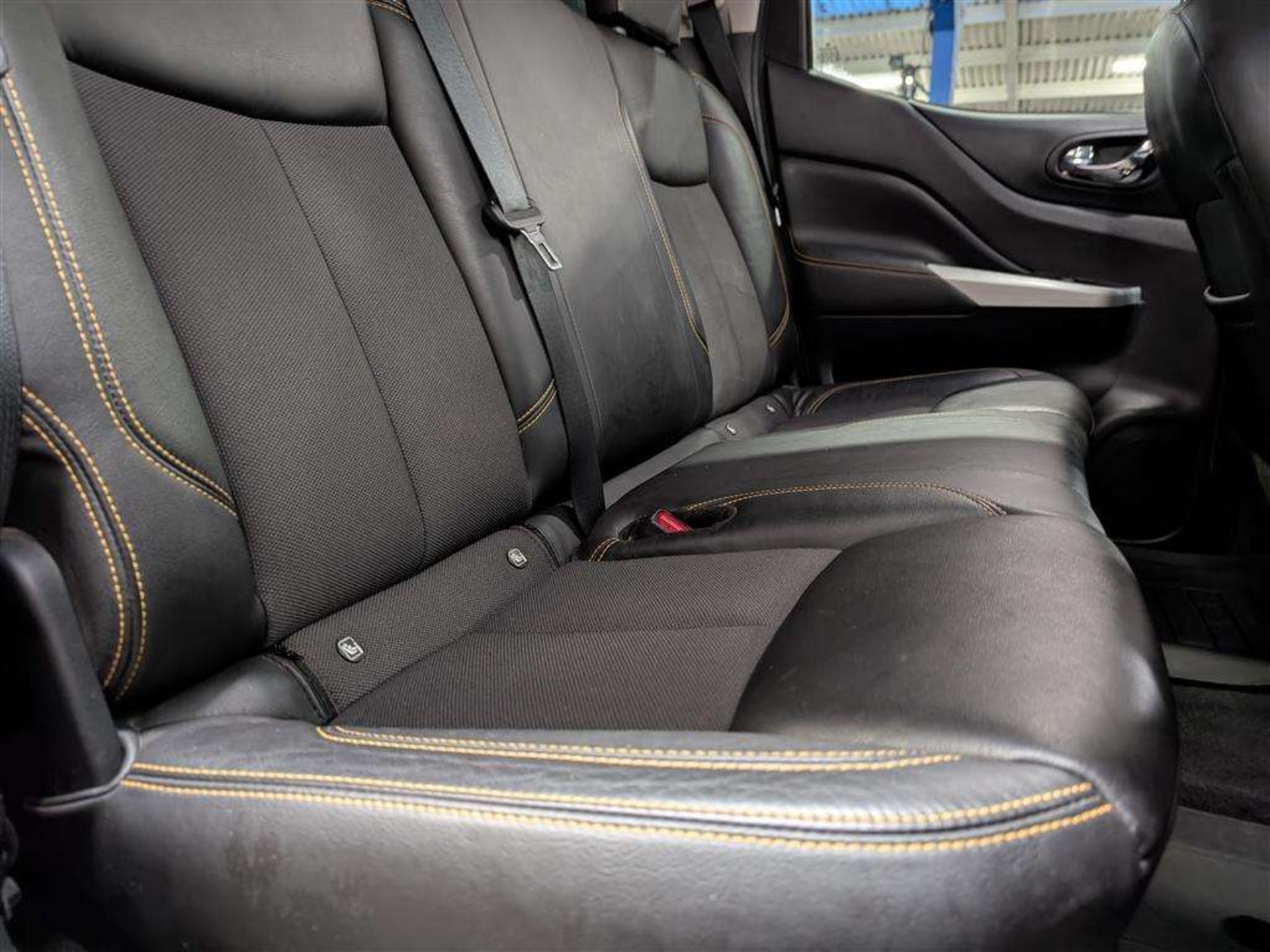 2019 NISSAN NAVARA N-GUARD DCI AUTO - Image 17 of 30
