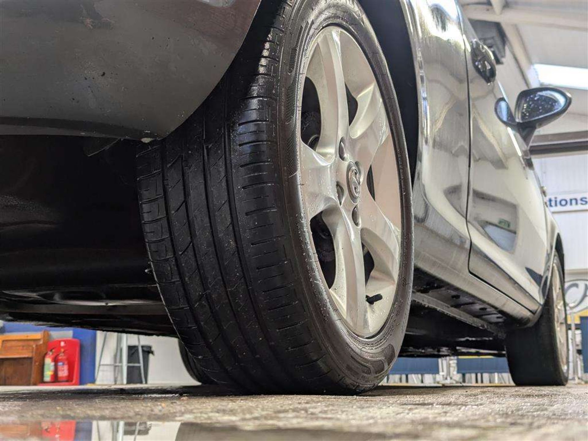 2011 VAUXHALL CORSA SXI - Image 17 of 29