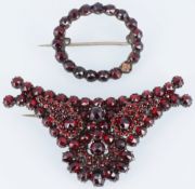 Granatschmuck Böhmischer Granat 2 Broschen um 1900