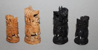 Asien. Indien. Schachfiguren aus Rosenholz in Anlehnung an den "John - Stil". Eine Partei in