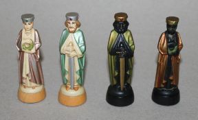 Europa. Italien. ANRI - Schachfiguren im mittelalterlichen Stil. Eine Partei in hell beige, die