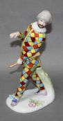 Porzellan. Fürstenberg. "Harlekin". Polychrome Porzellanfigur aus der Serie “Commedia dell’Arte“.