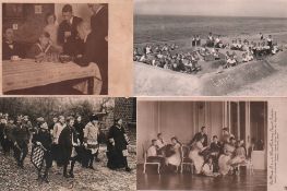 Postkarte. Jungen mit Strandburg und Schachbrett. Schwarzweiße und postalisch nicht gelaufene