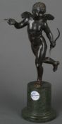 Stehender Amor. Wohl Italien 17./18. Jh. Bronze, auf walzenförmigem Marmorsockel, H=40 cm.
