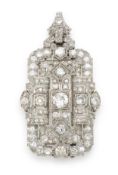 BROCHE/PENDENTIF EN PLATINE ET DIAMANTS