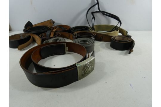 A LARGE COLLECTION OF GERMAN LEATHER AND CANVAS MILITARY BELTS - Image 1 of 5