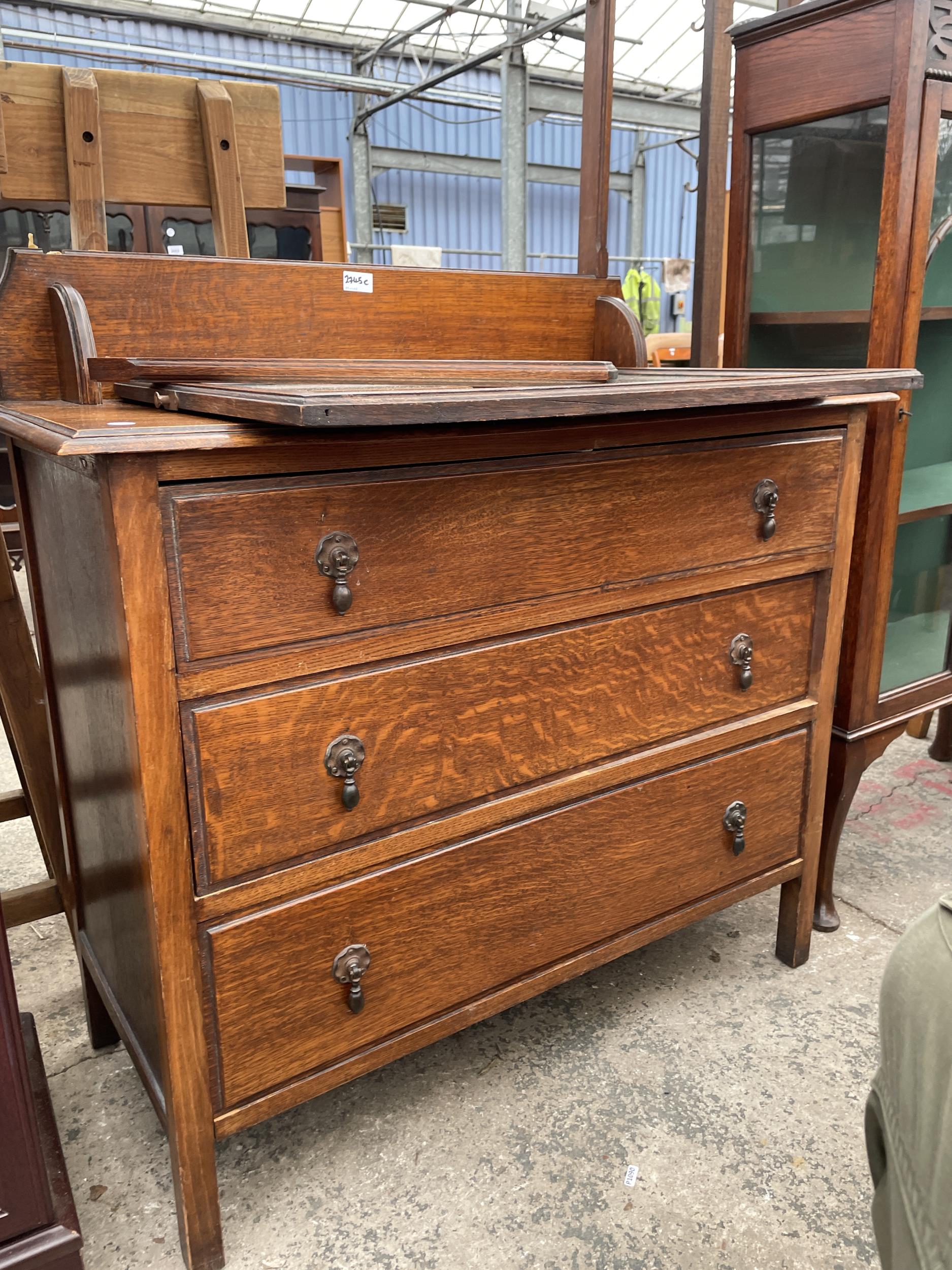 A MID 20TH CENTURY OAK DRESSING CHEST WITH THREE DRAWERS, 36" WIDE - Image 2 of 3