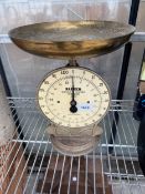 A VINTAGE SET OF SALTER KITCHEN SCALES
