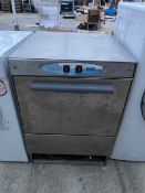 A STAINLESS STEEL NEWSCAN GLASS WASH MACHINE