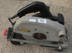 A DEWALT DW383 CIRCULAR SAW, 240 V IN WORKING ORDER NO VAT