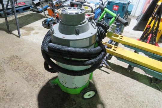 BVC 110VOLT POWERED VACUUM.SOURCED FROM COMPANY LIQUIDATION. - Image 1 of 4