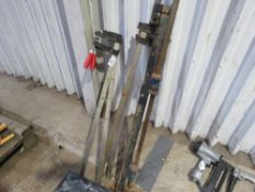 6NO LARGE SASH CLAMPS. SOURCED FROM A COMPANY LIQUIDATION.