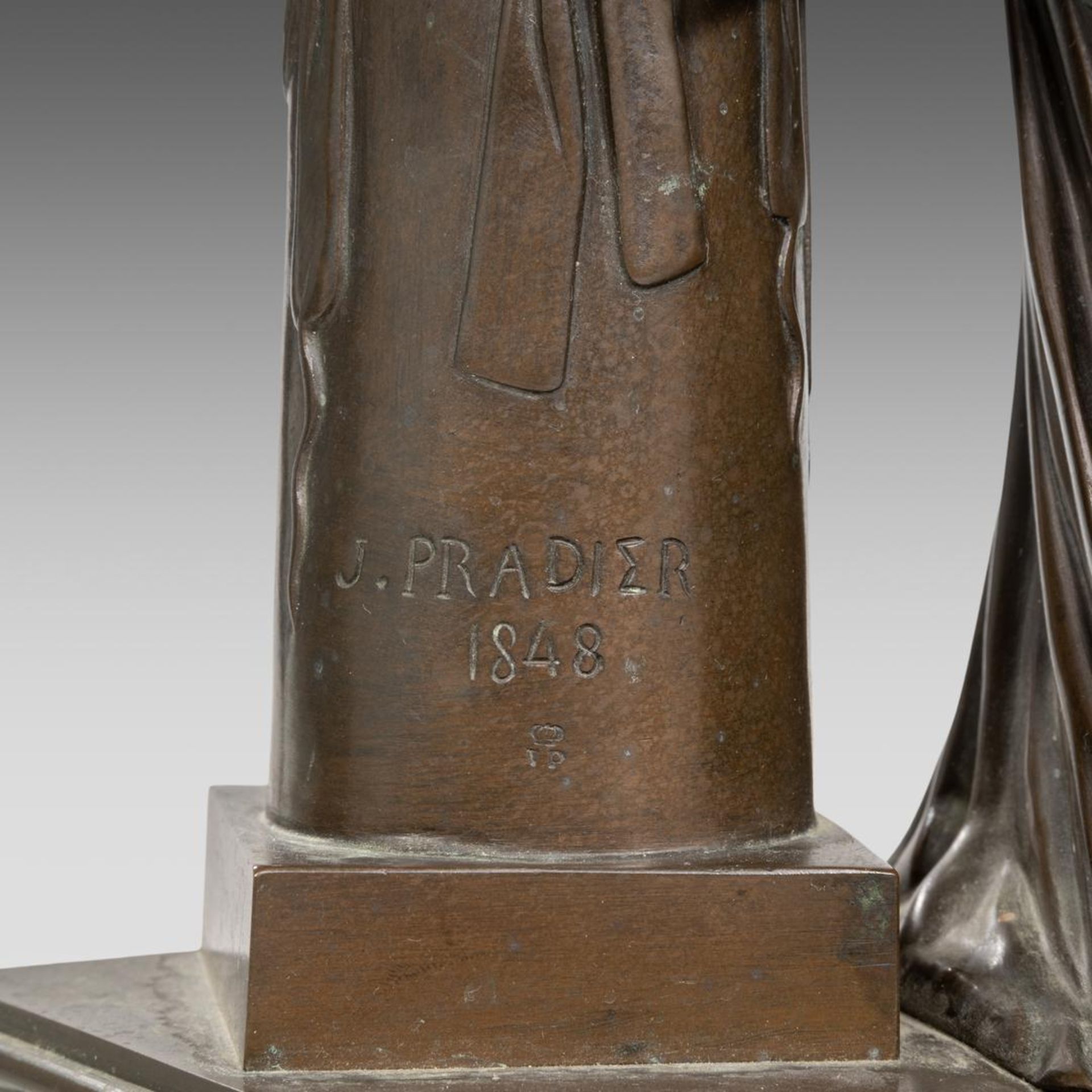 James Pradier (1790-1852), 'Sapho' (1848), patinated bronze, H 44 cm - Bild 7 aus 8