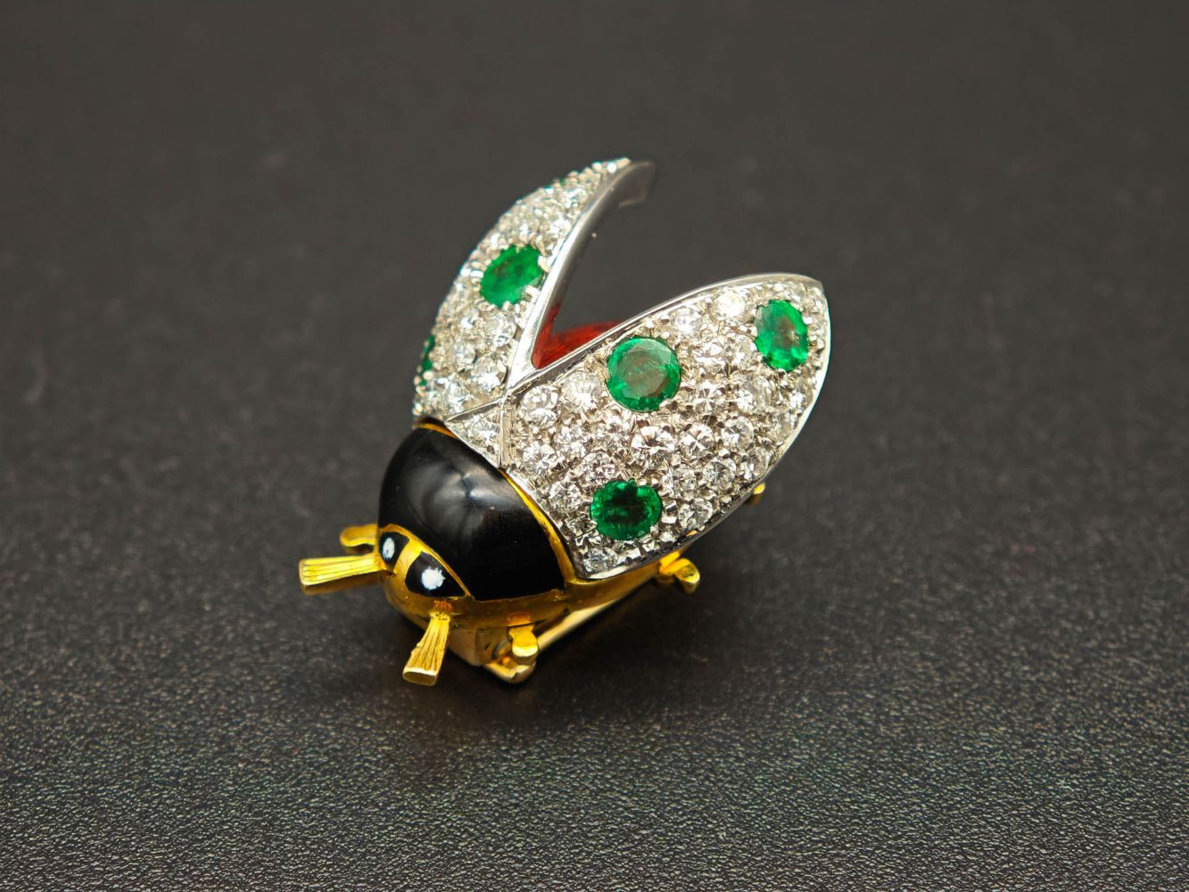 Grüner Mai – Jubiläumsauktion: 10 Jahre Auktionshaus von Brühl: Edelsteine, Uhren, Militaria und Kunst