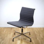 Vitra Alu Chair EA 106 Hopsack grau
