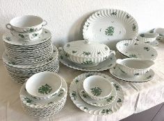 Limoges Speiseservice "Grüne Blumen", für zwölf Personen.