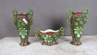 Jugendstil 2 Henkelvasen + passender