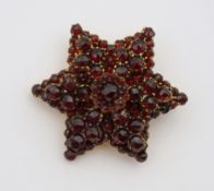 Granatbrosche "Stern", Doublé, Böhmen, um 1920