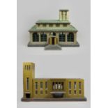 Zwei Modelle der Hauptbahnhöfe, aus Holz, Handarbeit, Maße: einer davon, L: 38 cm, H: 27 cm, B: 21