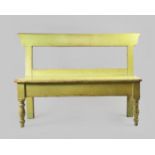 Alte Kinderbank aus Holz, Hellgrün, Maße: H: 50 cm, L: 71 cm, B: 24 cm, Guter, altersbedingter Zust