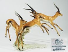 Springende Gazellen-Figurengruppe. HUTSCHENREUTHER,