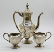 1 Kaffeekern Sterlingsilber 3-teilig, oktogonale Form, monogr. "R", ber. Asp.