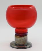 1 Glasobjekt bez. Kaj Franck wohl „Pokaali“ Model KF 539 H ca. 21 cm Asp.