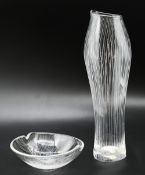 2 Glasobjekte bez. Wirkkala wohl „Cantarelli“ & „Lethi“ min. Kratzer H ca. 25 cm Asp.