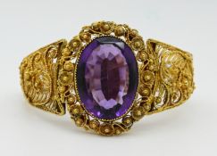 1 Damenarmreif undeutl. gest./wohl GG 18ct.