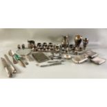 Versilbertes Konvolut, überwiegend ungestempelt, überwiegend versilbert, Gesamtgewicht ca. 3,1kg