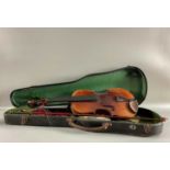 Geige 4/4 Violine im Koffer mit Geigenbogen, älter / antik