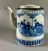 Asiatika China Teekanne wohl Qing Dynastie 18./19. Jahrhundert mit Gelehrten Malerei 茶壶 壽