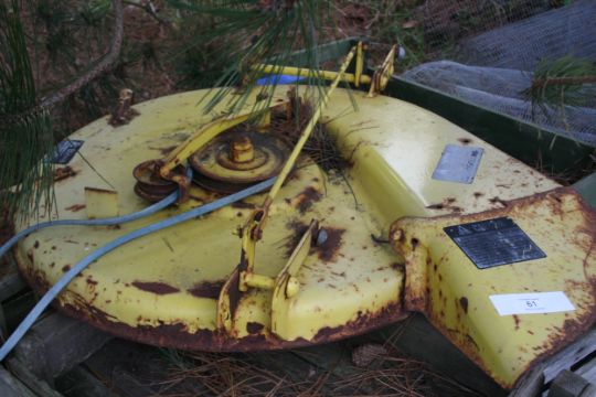 John Deere single blade cutter deck