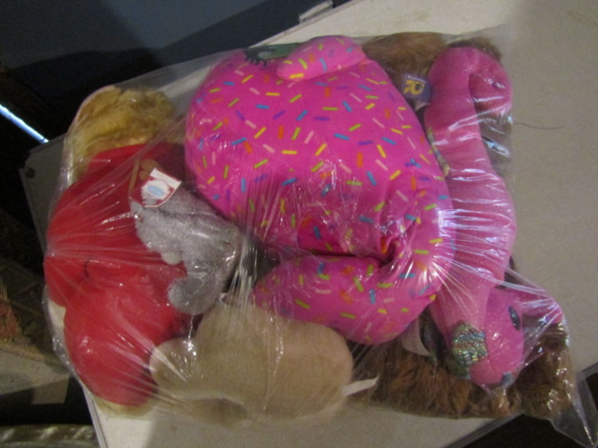 A large collection of soft toys - Image 4 of 12