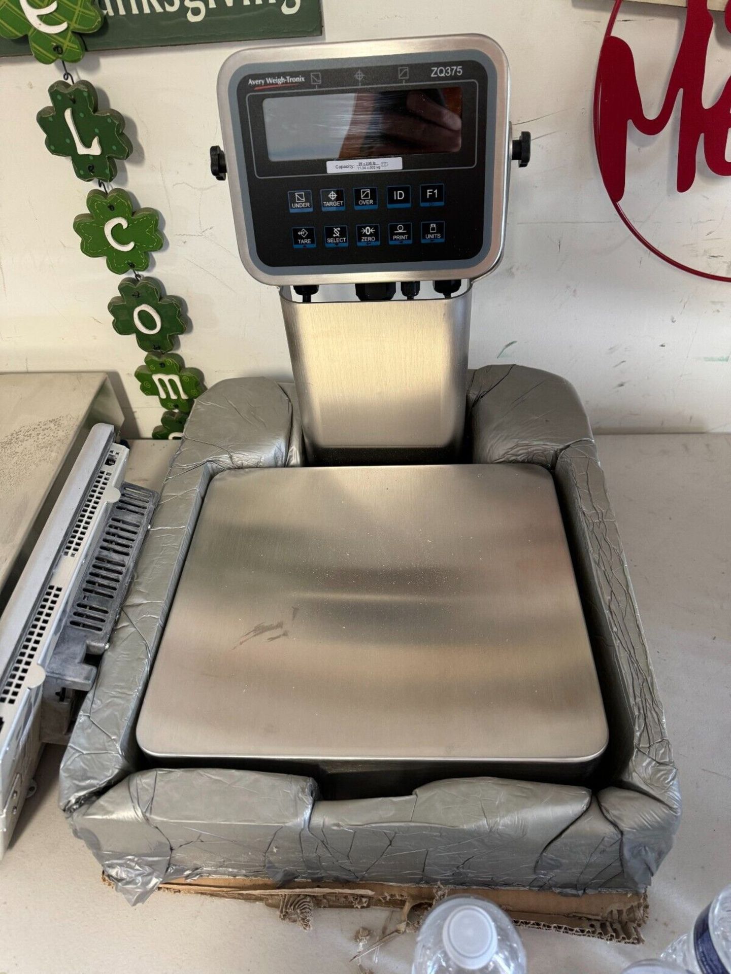 Avery ZQ375-SD1 Weigh-Tronix Scale 25 lb / 11.4 kg Capacity NSF UL