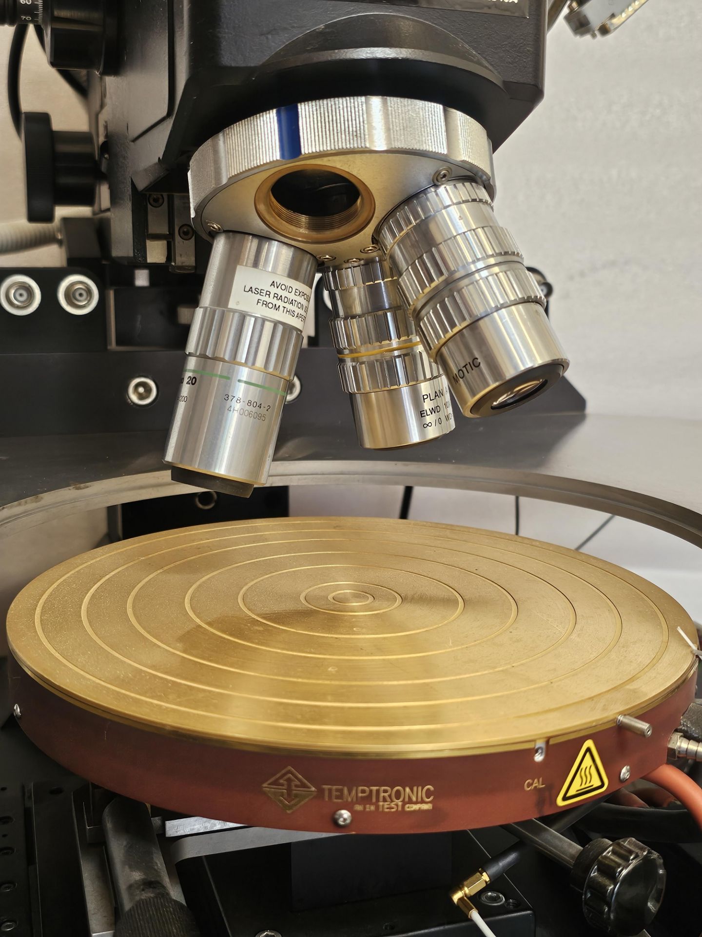 Prober Solutions Micromanipulator 200mm 8â€Wafer Prober w/ New Wave LCSII 532 System - Image 6 of 12