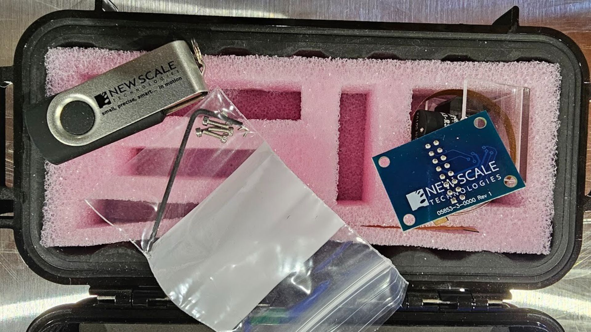 New Scale Technologies M3-RS-U-36 Rotary Micro Stage Positioning System Kit - Image 3 of 6