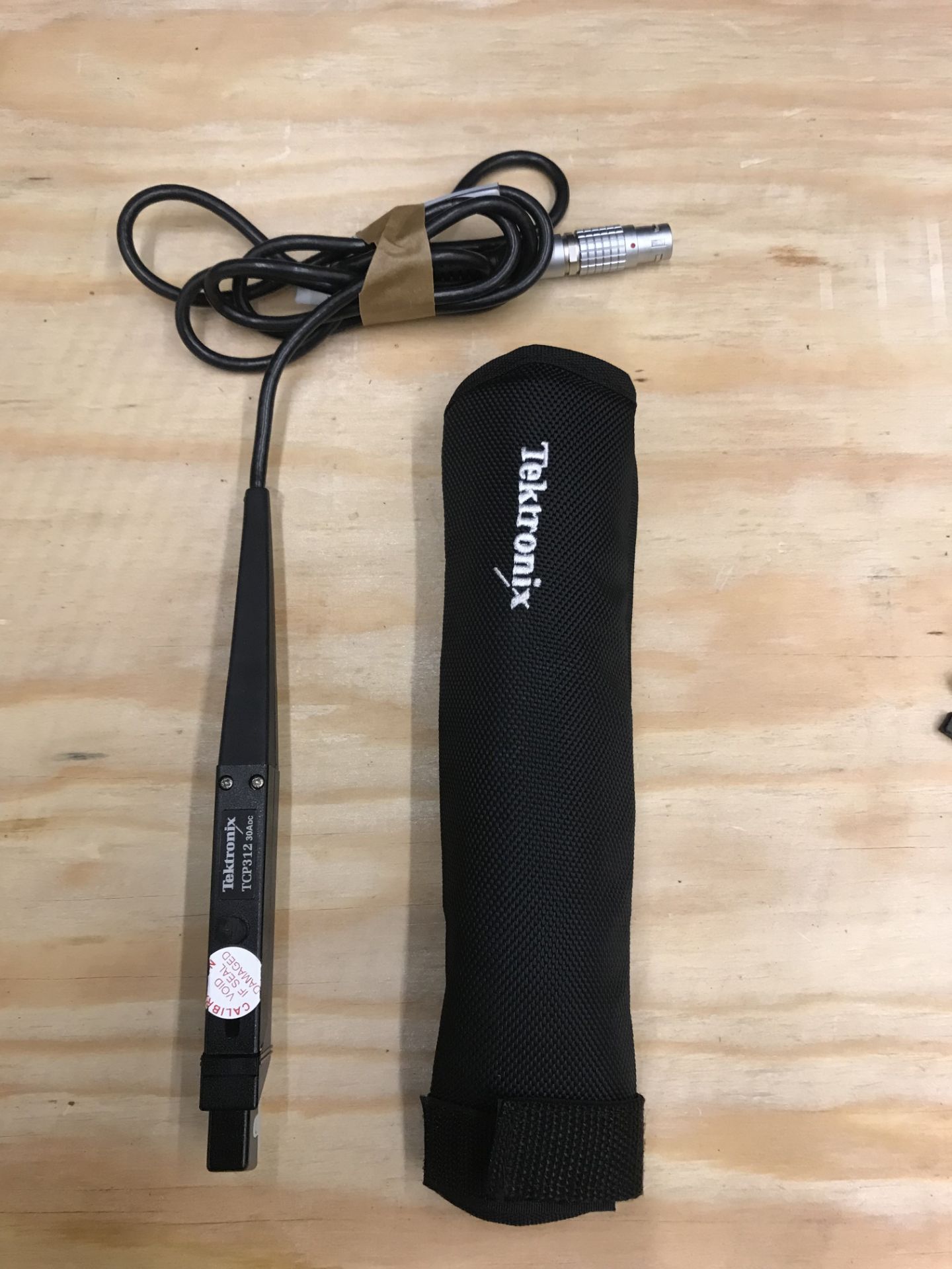 Tektronix TCP312 Current Probe 30A DC/AC with Soft Case