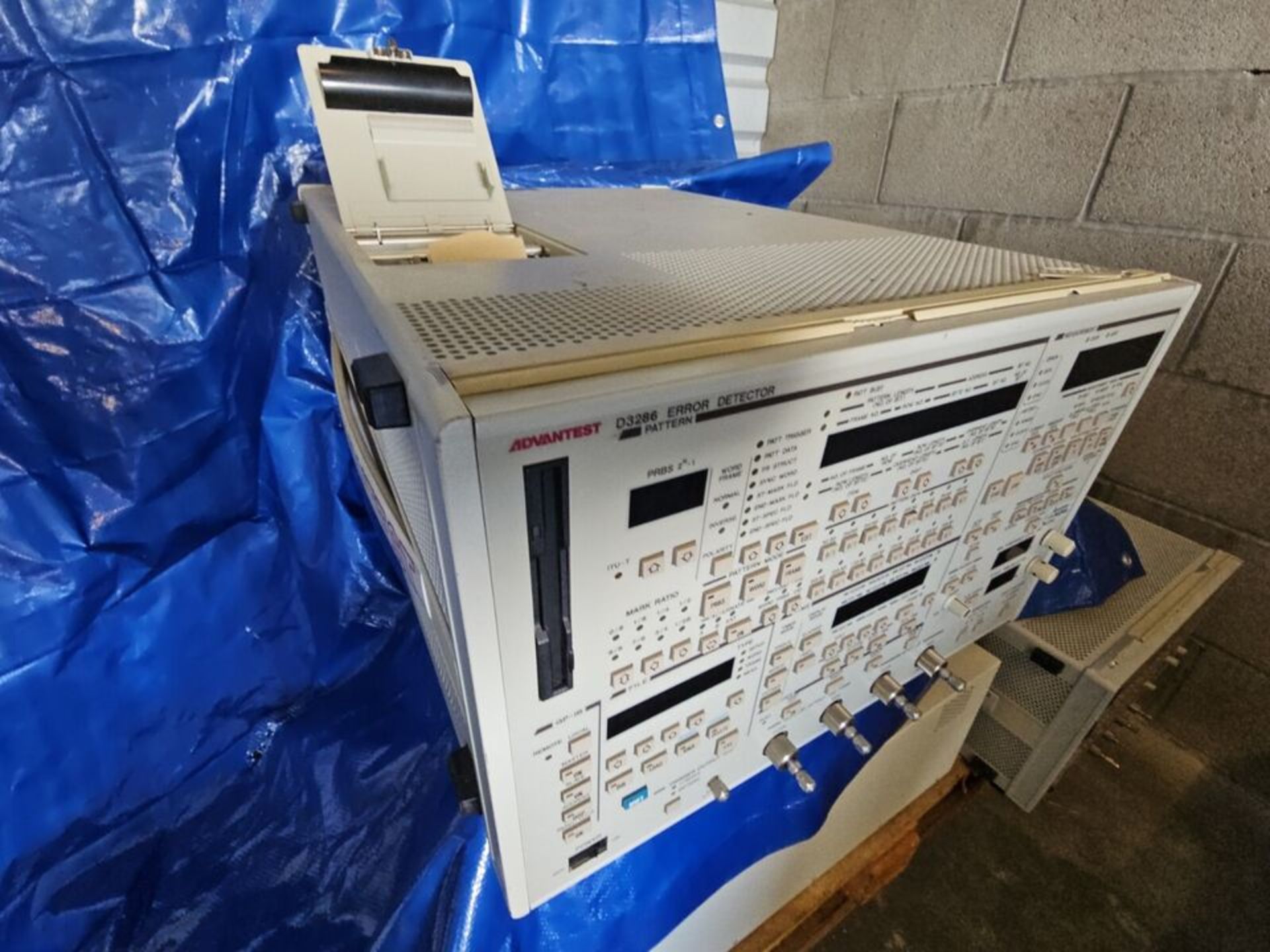 Advantest D3286 Error Detector 3.2Gbps - Image 3 of 4