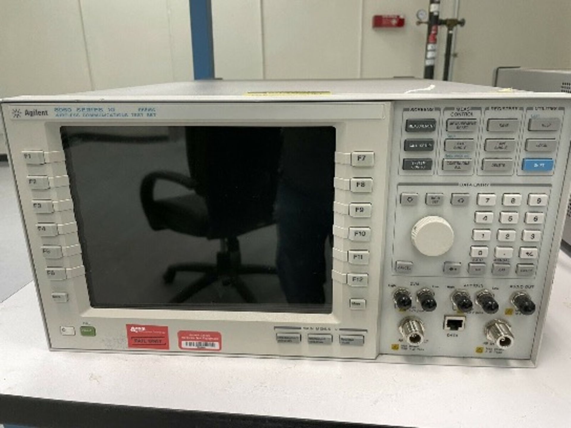 Agilent 8960 E5515C Wireless Communication Test Set | Series 10 - Image 4 of 17