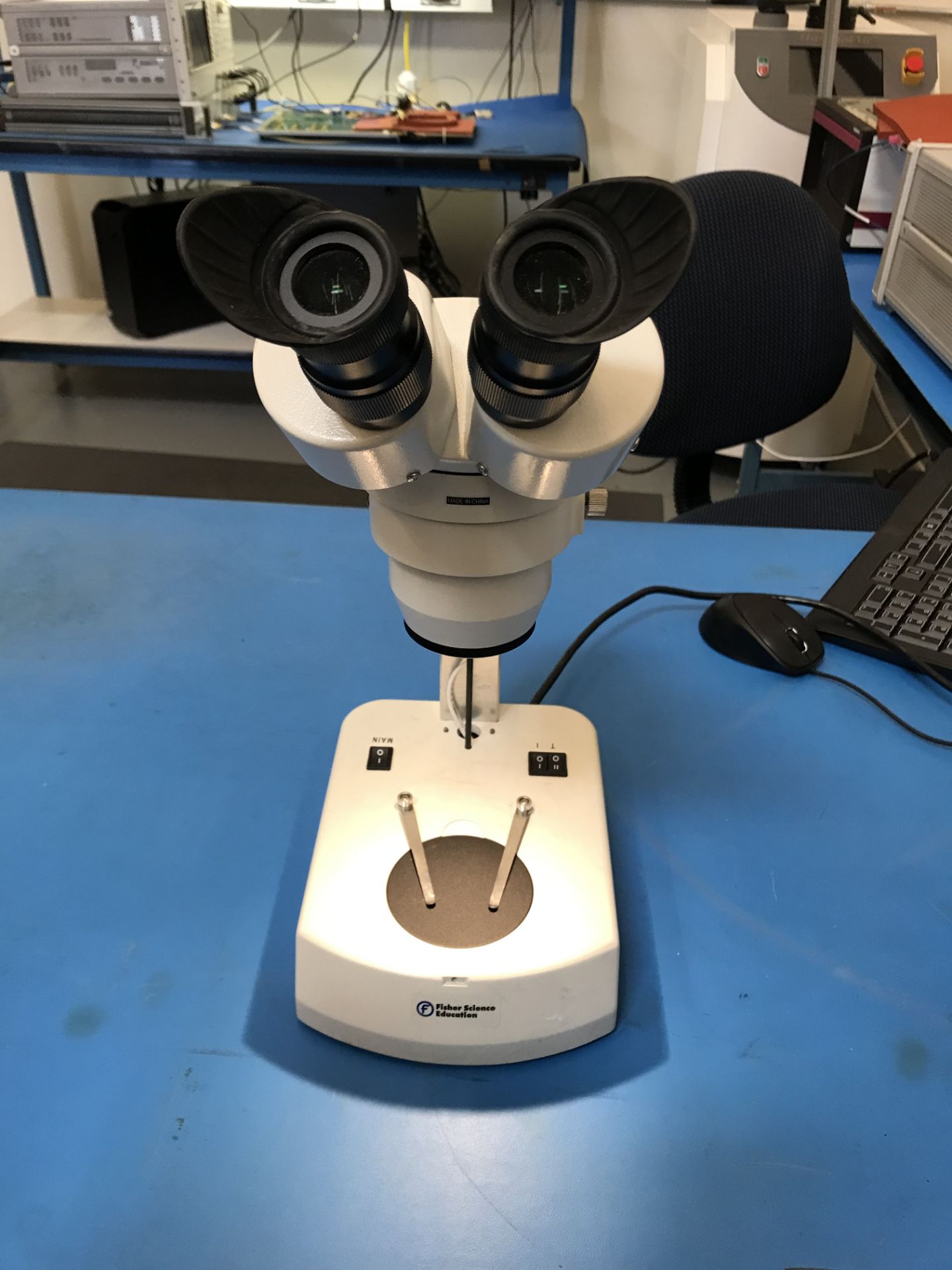 Fisher Science Binocular Stereo Microscope with Built-in Illumination