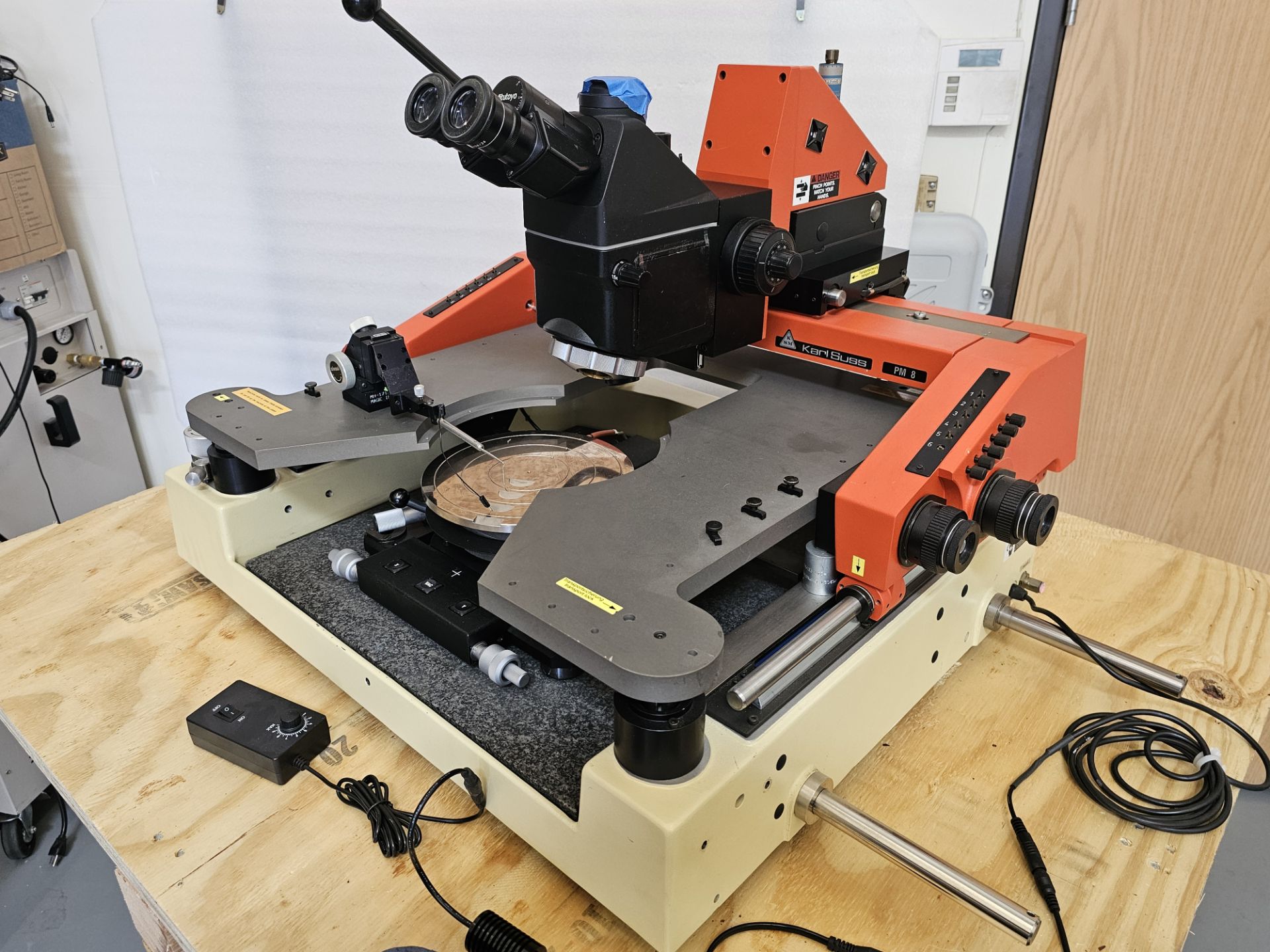 Karl Suss P8 8"" 200mm Manual Wafer Prober - Image 4 of 12