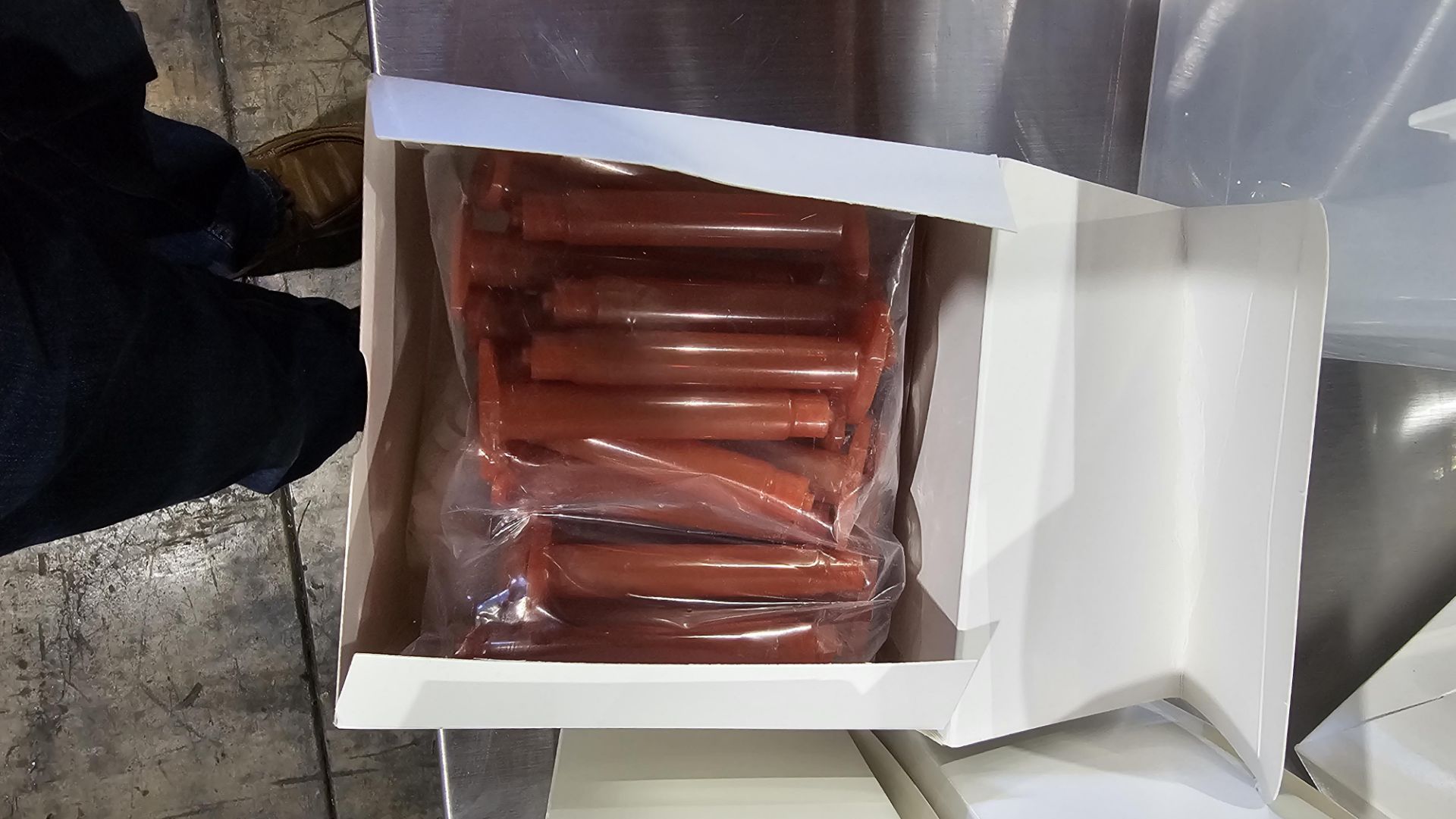 Lot of Jensen Global Air Barrel Sets â€" 3cc UVA & 5cc UVB - Image 4 of 6