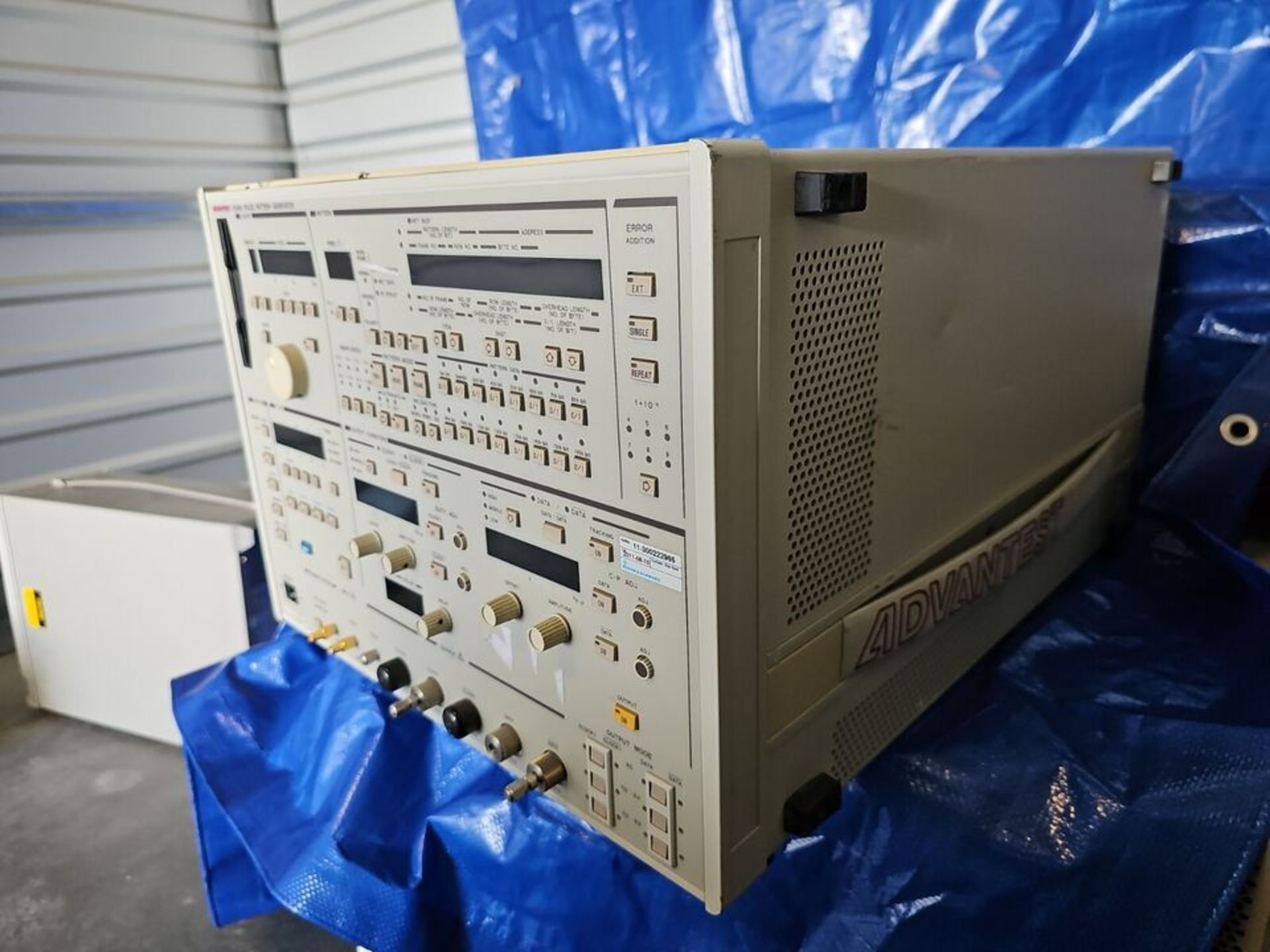 Advantest D3186 Pulse Pattern Generator & Error Detector 3.2Gbps - Image 2 of 3