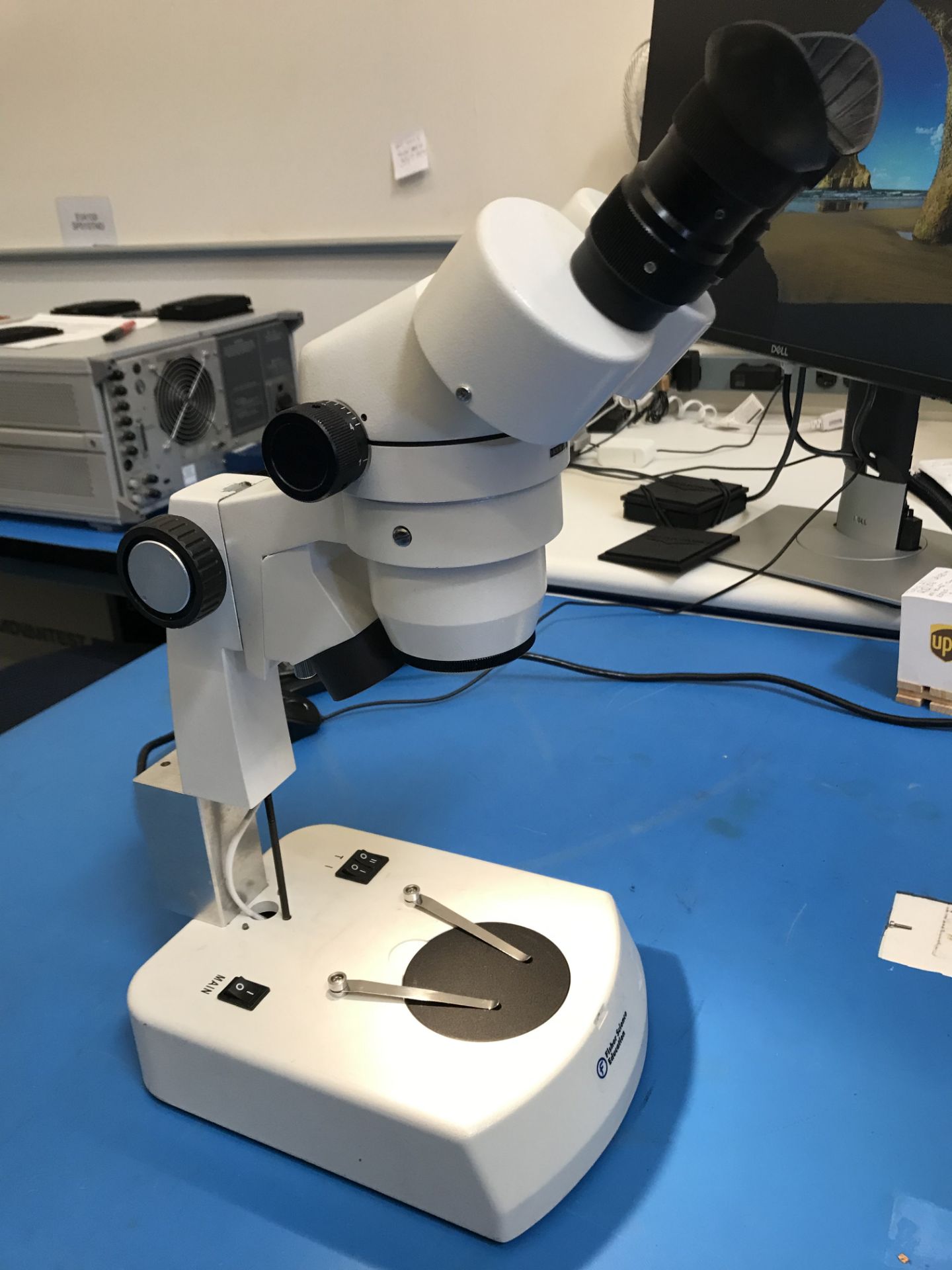 Fisher Science Binocular Stereo Microscope with Built-in Illumination - Image 5 of 5